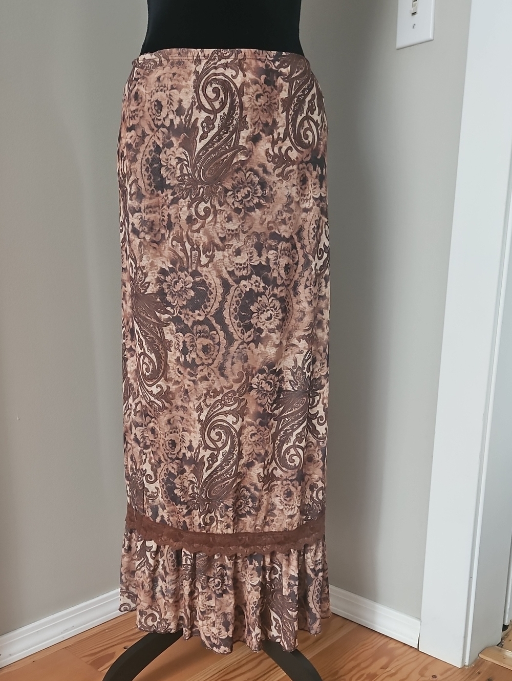 Brown Paisley Ruffle Hem Maxi Skirt